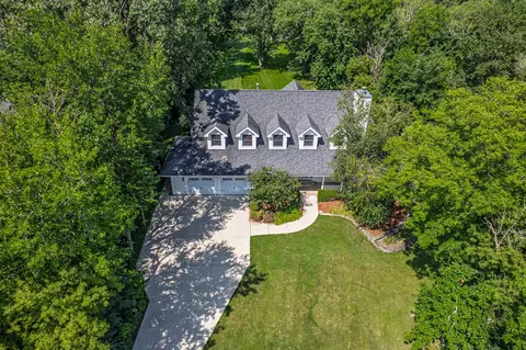 View/Area - 12 N136 Berner Dr, Elgin, IL 60120 photo 1 of 7