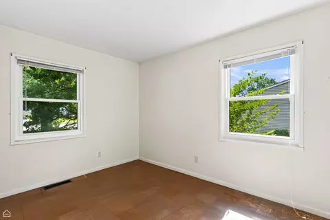 Bedroom - 2402 Manor Ln, Mchenry, IL 60051 photo 2 of 3