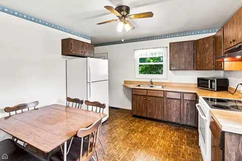 Kitchen - 2402 Manor Ln, Mchenry, IL 60051 photo 1 of 1