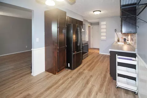 Kitchen - 1530 Hunt Dr #B, Normal, IL 61761 photo 4 of 4