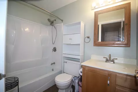 Bath - 1530 Hunt Dr #B, Normal, IL 61761 photo 2 of 2