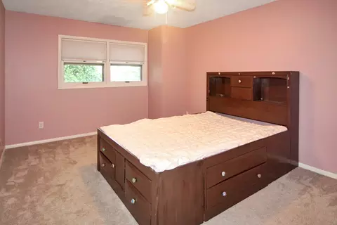 Bedroom - 1530 Hunt Dr #B, Normal, IL 61761 photo 1 of 6