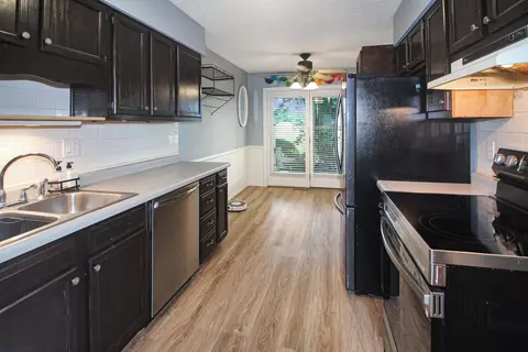 Kitchen - 1530 Hunt Dr #B, Normal, IL 61761 photo 1 of 4