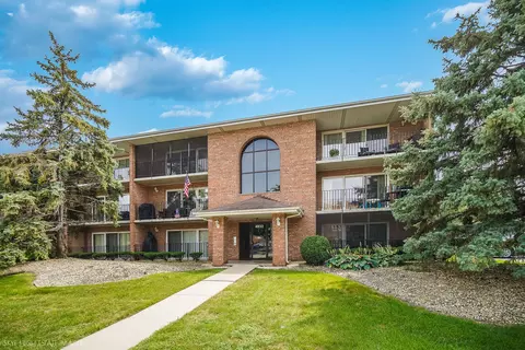 Other - 4933 E Circle Dr #107, Crestwood, IL 60418 photo 4 of 4
