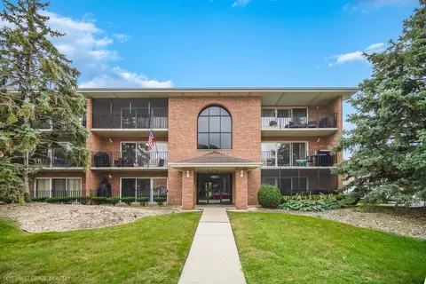 Other - 4933 E Circle Dr #107, Crestwood, IL 60418 photo 2 of 4