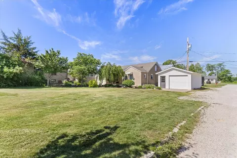 Exterior - 309 23rd Ave, Naplate, IL 61350 photo 10 of 12