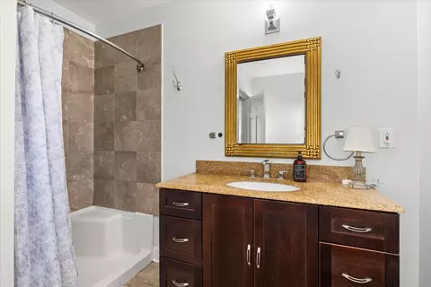 Bath - 309 23rd Ave, Naplate, IL 61350 photo 2 of 3