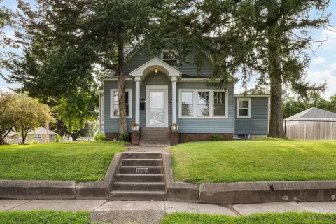 1850 39th St, Rock Island, IL 61201
