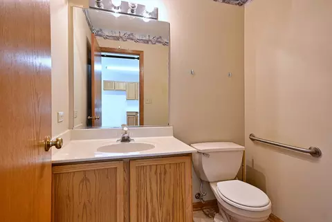 Bath - 4142 Rivertowne Dr, Plainfield, IL 60586 photo 1 of 3
