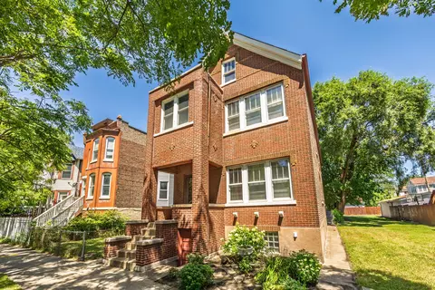 Exterior - 2714 E 93rd St, Chicago, IL 60617 photo 2 of 4