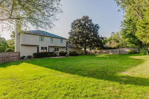 Exterior - 4 Inverness Dr, Bloomington, IL 61701 photo 3 of 10