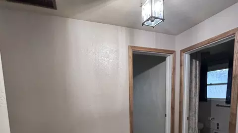 Entry Way - 322 Hillside Dr, Kewanee, IL 61443 photo 3 of 3
