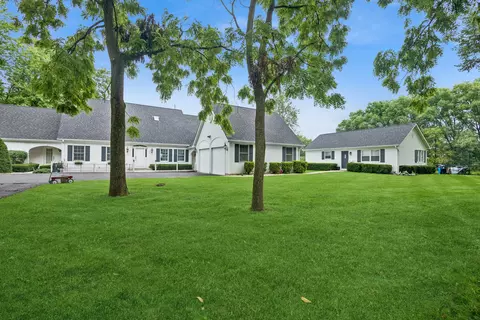 27490 W Wilmot Rd, Antioch, IL 60002