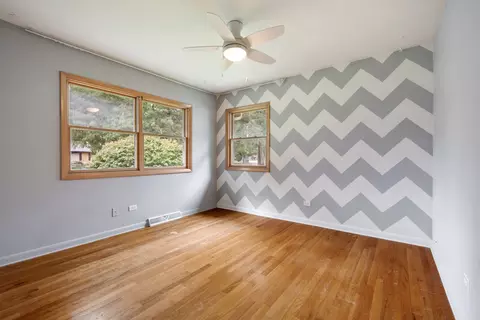 Bedroom - 947 Diane Ave, Elgin, IL 60123 photo 3 of 4