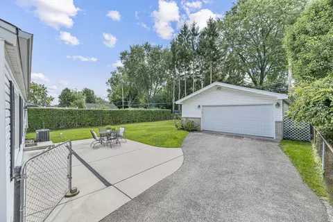 Exterior - 56 Birch Trl, Wheeling, IL 60090 photo 3 of 4