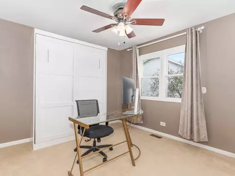 Bedroom - 809 Bruno Ct, Naperville, IL 60563 photo 3 of 5