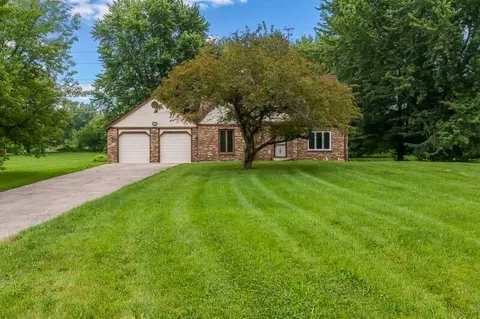 6335 Durness Dr, Caledonia, IL 61011