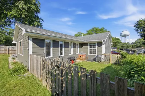 Exterior - 4220 Ponca St, Mchenry, IL 60050 photo 13 of 17