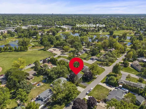 View/Area - n457 Papworth Street, Wheaton, IL 60187 photo 1 of 2