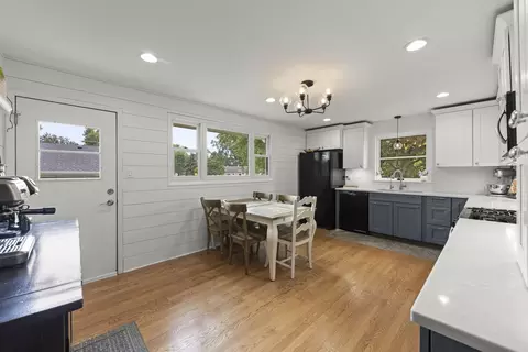 Kitchen - n457 Papworth Street, Wheaton, IL 60187 photo 1 of 4