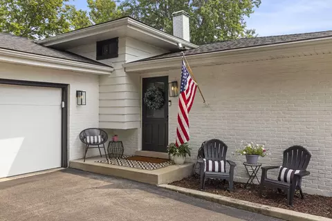 Exterior - n457 Papworth Street, Wheaton, IL 60187 photo 2 of 5