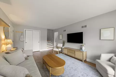 Living - n457 Papworth Street, Wheaton, IL 60187 photo 3 of 4