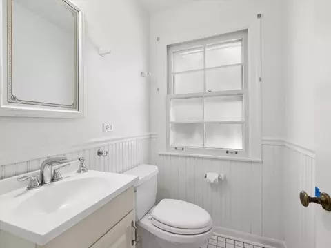 Bath - 904 S 2nd Ave, Des Plaines, IL 60016 photo 1 of 2