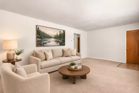 Living - 3906 Grove Ave, Mchenry, IL 60050 photo 2 of 3