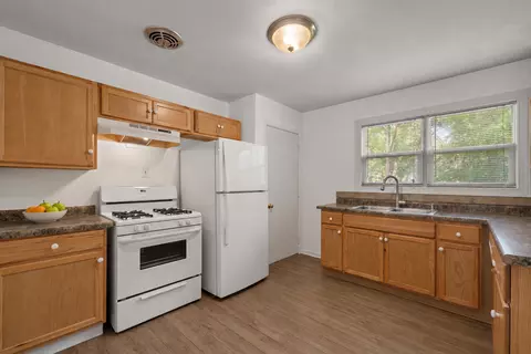 Kitchen - 3906 Grove Ave, Mchenry, IL 60050 photo 1 of 3