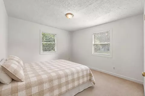 Bedroom - 3906 Grove Ave, Mchenry, IL 60050 photo 1 of 2