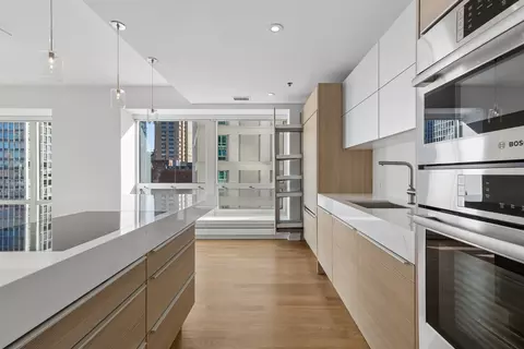 Kitchen - 57 E Delaware Pl #1802, Chicago, IL 60611 photo 8 of 8