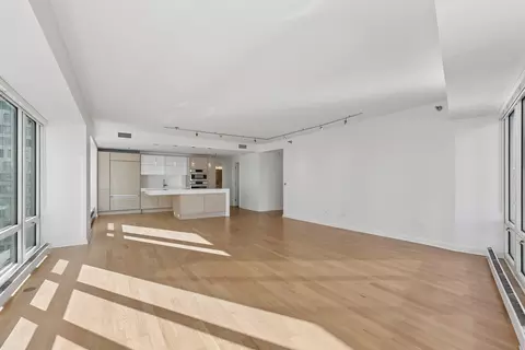 Living - 57 E Delaware Pl #1802, Chicago, IL 60611 photo 6 of 12