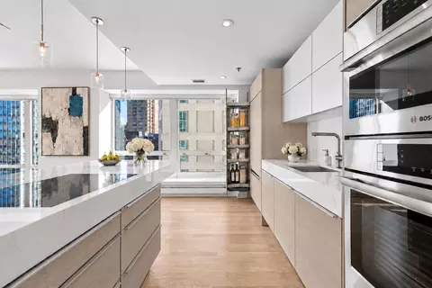 Kitchen - 57 E Delaware Pl #1802, Chicago, IL 60611 photo 7 of 8