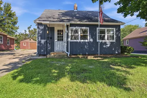 Exterior - 1215 Colton Ave, Bloomington, IL 61701 photo 1 of 8