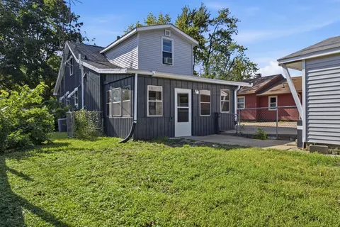 Exterior - 1215 Colton Ave, Bloomington, IL 61701 photo 8 of 8