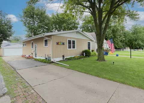 2127 36th St, Rock Island, IL 61201
