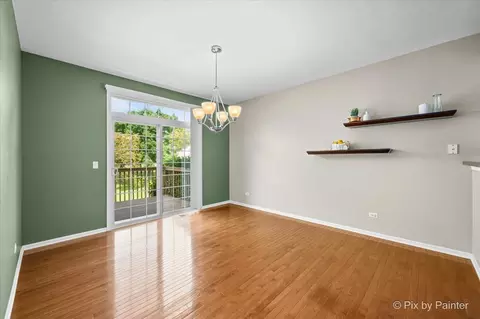 Living - 1248 Bradley Cir, Elgin, IL 60120 photo 3 of 5