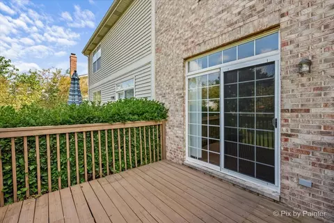Exterior - 1248 Bradley Cir, Elgin, IL 60120 photo 4 of 9