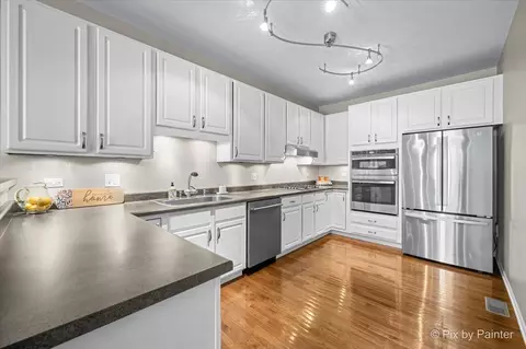Kitchen - 1248 Bradley Cir, Elgin, IL 60120 photo 1 of 2