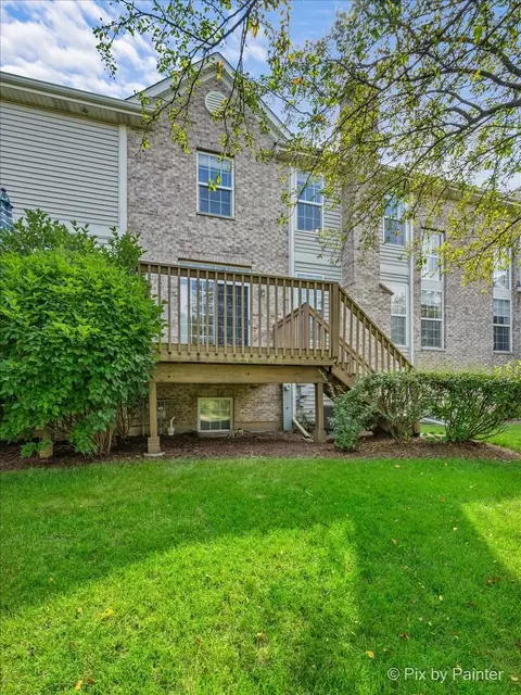 Exterior - 1248 Bradley Cir, Elgin, IL 60120 photo 6 of 9