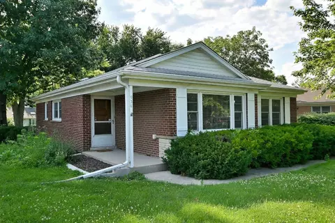 936 S Monroe St, Hinsdale, IL 60521
