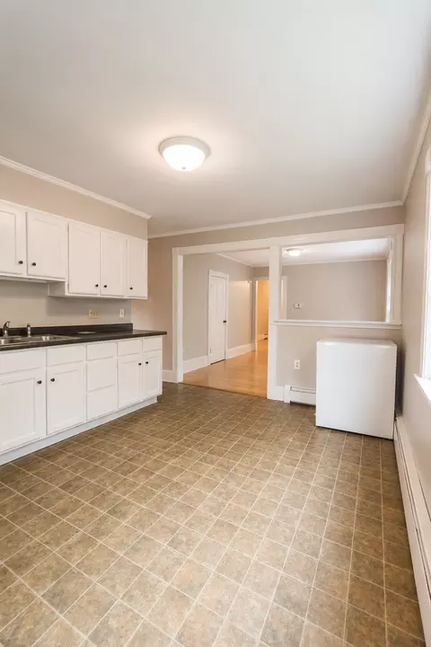 Kitchen - 1502 S Galena Ave, Dixon, IL 61021 photo 3 of 5