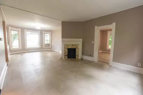 Living - 1502 S Galena Ave, Dixon, IL 61021 photo 4 of 8