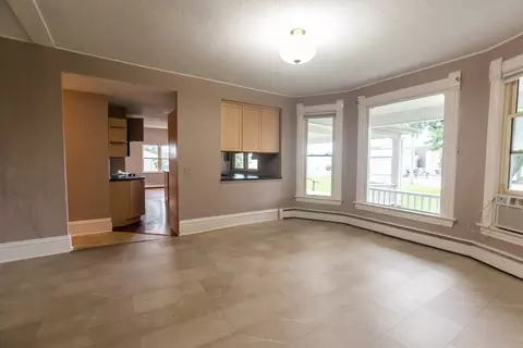 Living - 1502 S Galena Ave, Dixon, IL 61021 photo 5 of 8