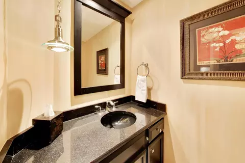 Bath - 933 Spindletree Ave, Naperville, IL 60565 photo 1 of 6
