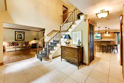 Entry Way - 933 Spindletree Ave, Naperville, IL 60565 photo 1 of 1
