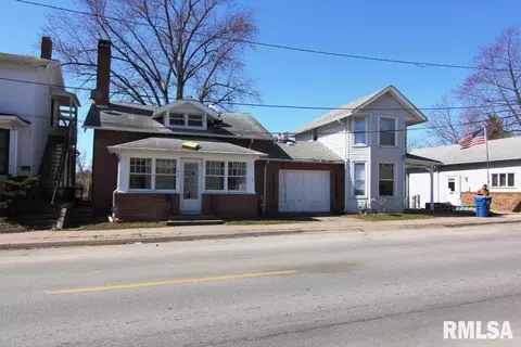 610-612 Mulberry Ave, Muscatine, IA 52761