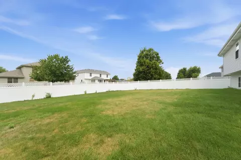 Exterior - 1375 E Cap Cir, Bourbonnais, IL 60914 photo 5 of 5