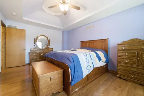 Bedroom - 1375 E Cap Cir, Bourbonnais, IL 60914 photo 6 of 6