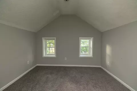 Bedroom - 622 E Mulberry St, Bloomington, IL 61701 photo 6 of 6